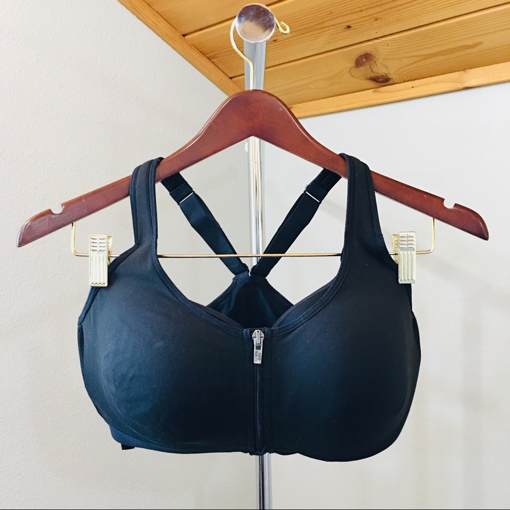 Victoria’s Secret Front Close Sport Bra, 36DDD